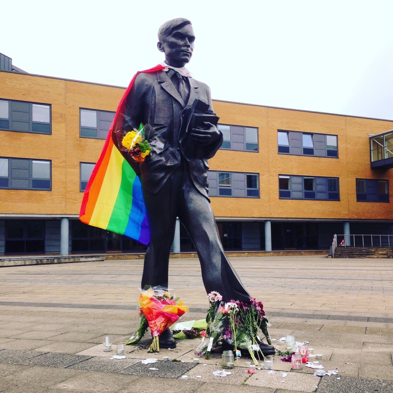 Statue of Alan Turing Proposed be Permanently Placed on Fourth