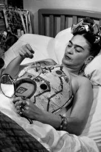 Frida Kahlo Drawing on her Body Cast